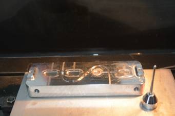 影響塑料模具鋼的壽命的因素有哪些？