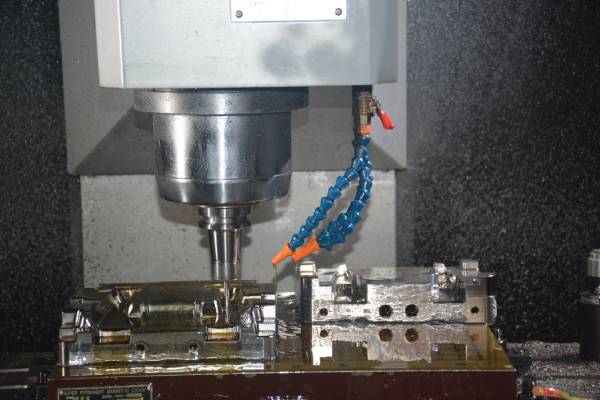 塑料模具定制加工 塑料模具定制加工