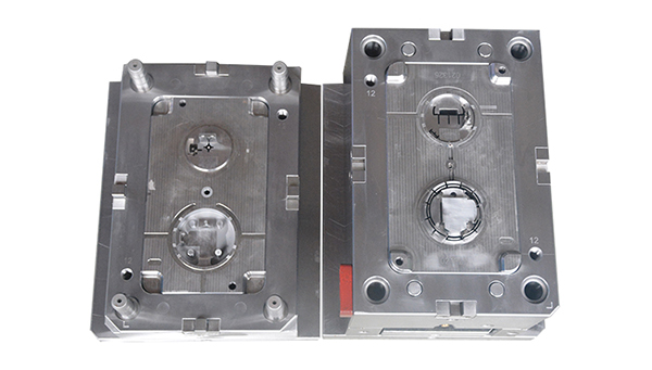 注塑模具開(kāi)模 注塑模具開(kāi)模