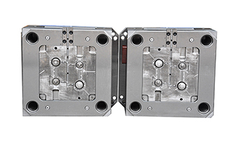 在注塑模具設(shè)計(jì)中，夾緊力是一個(gè)決定性因素嗎？