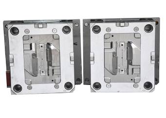 塑料模具如何保證裝配精度？