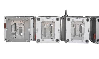 精密注塑模具加工成型的精度受什么因素影響呢？