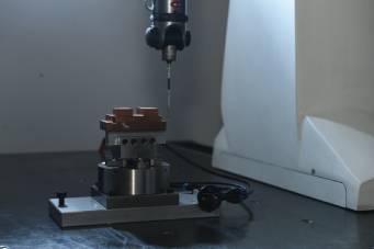 塑料模具應(yīng)當(dāng)怎樣做質(zhì)量檢測(cè)？