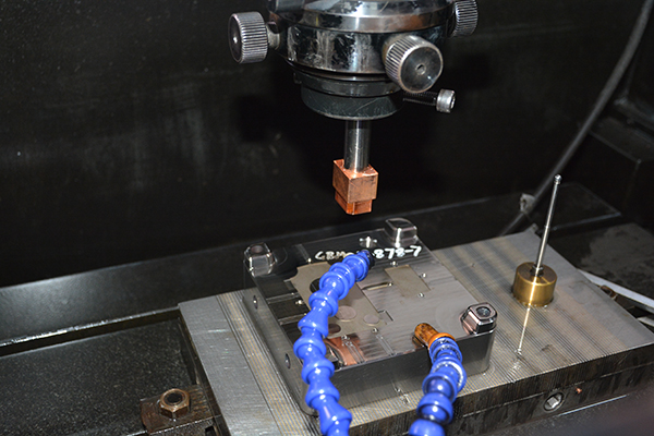 注塑模具廠 注塑模具廠