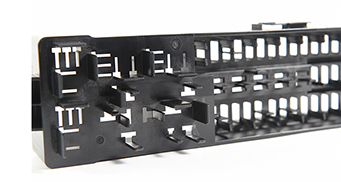 深圳汽車配件注塑模具廠哪里好？銘洋宇通給你質(zhì)量+售后雙重保障