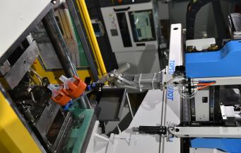 塑膠模具為什么需要做運(yùn)水？