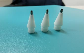 嵌件模具如何讓塑膠與金屬完美共生？